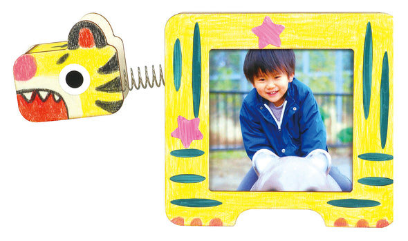 wooden akabeko accessory case04