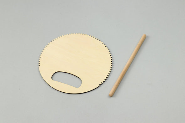Beniyo drum with drumsticks02