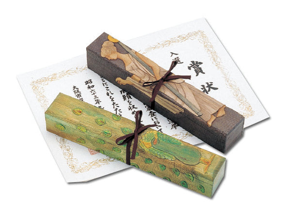 Wood carving certificate holder01
