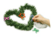 Making a Christmas wreath02