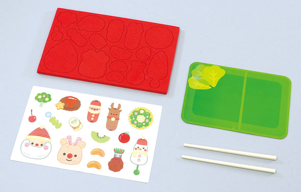 Making Christmas lunch boxes02