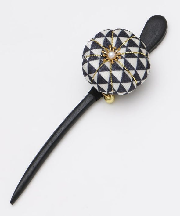 Kanzashi with a Japanese sweets Motif