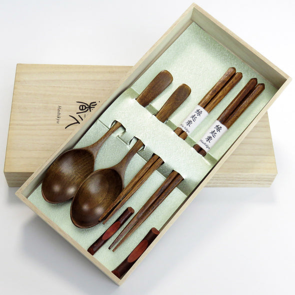 [Chopstick rest included] Chestnut cut chopsticks with angular tip, couple celebration meal set