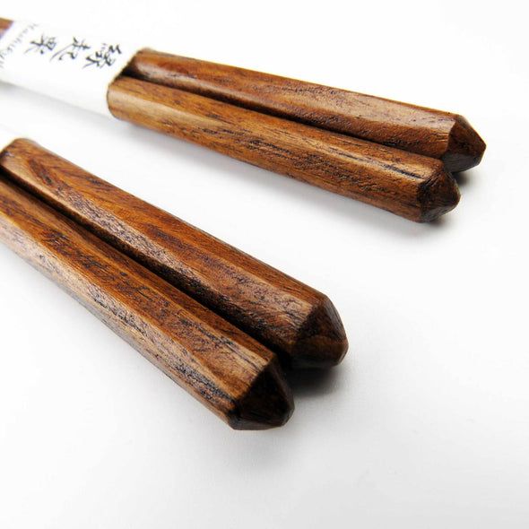 [Chopstick rest included] Chestnut cut chopsticks with angular tip couple chopstick case, plum branch chopstick rest set