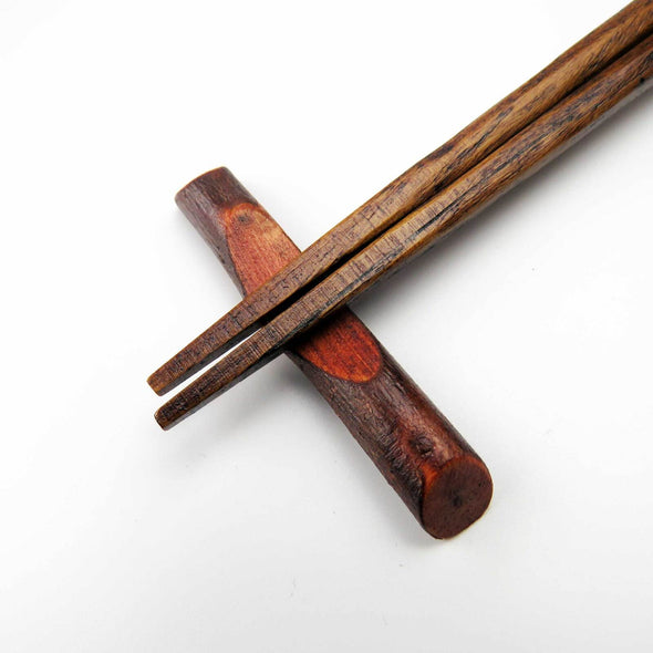 [Chopstick rest included] Chestnut cut chopsticks with angular tip couple chopstick case, plum branch chopstick rest set