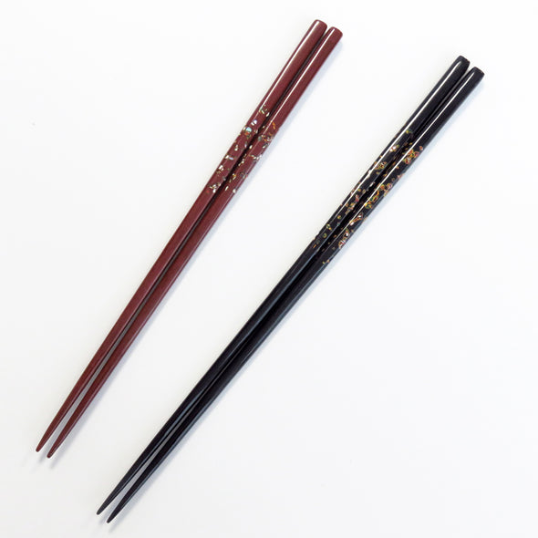 [Included chopstick rest made by traditional craftsman] Wakasa lacquered chopsticks pure gold couple set