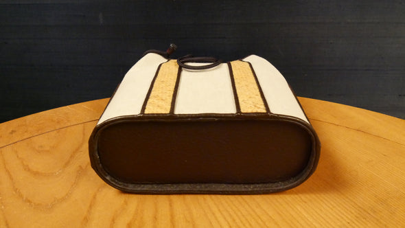 Bolsa "D" confeccionada com técnicas artesanais tradicionais de Kyoto