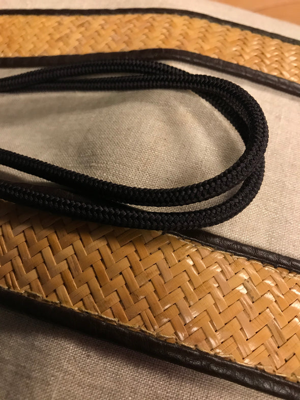 Bolsa "D" confeccionada com técnicas artesanais tradicionais de Kyoto